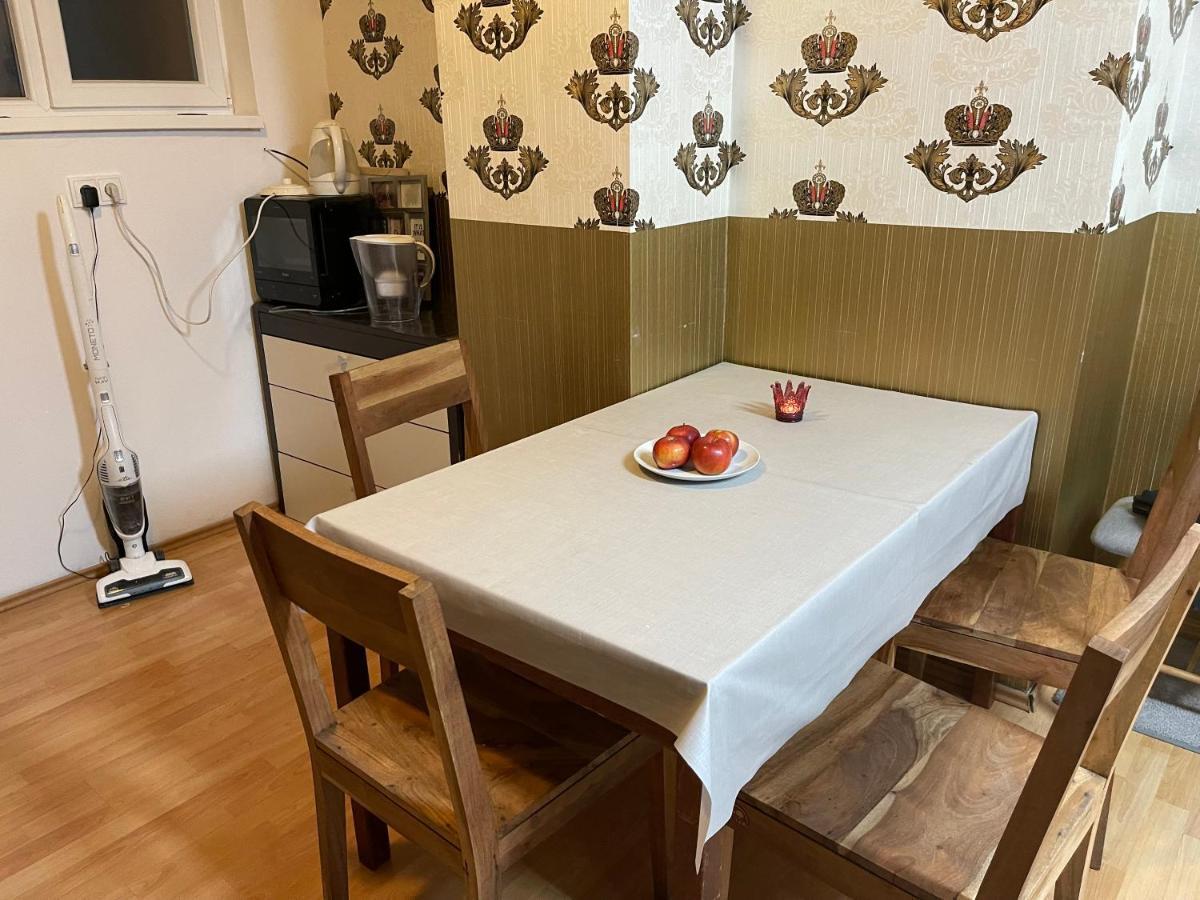 Sweet Apartment Братислава Екстериор снимка